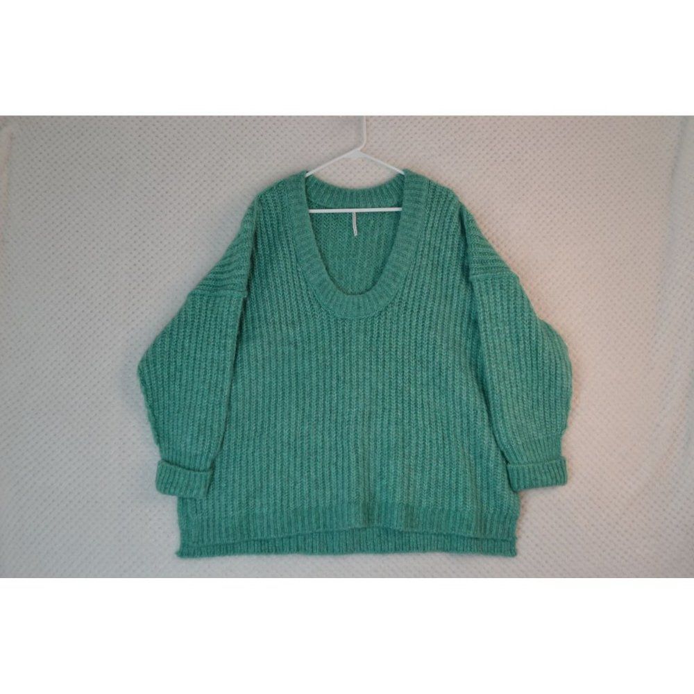 Free People Women's Medium Blue Bell Electric Teal V Neck Oversized Sweater